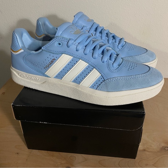 Adidas Tyshawn Low Sky Blue Leather Skateboarding Shoe - Size 10 - Picture 1 of 10
